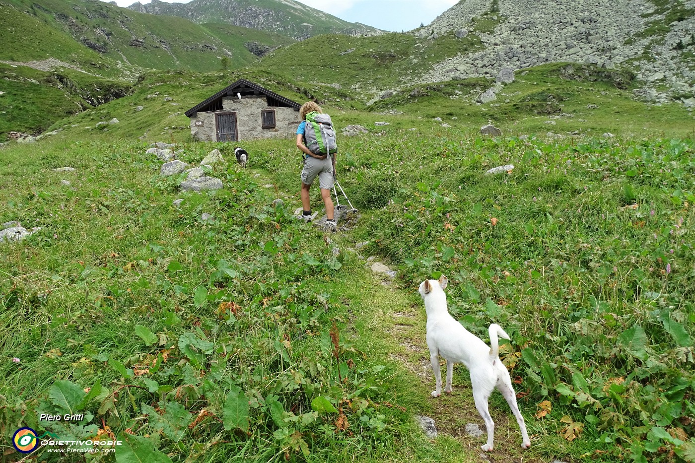 27 Passaggio alla Baita Arale (1985 m).JPG